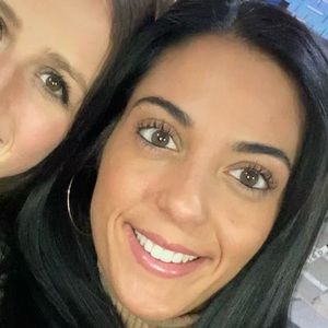 Meet your Posher, Mia